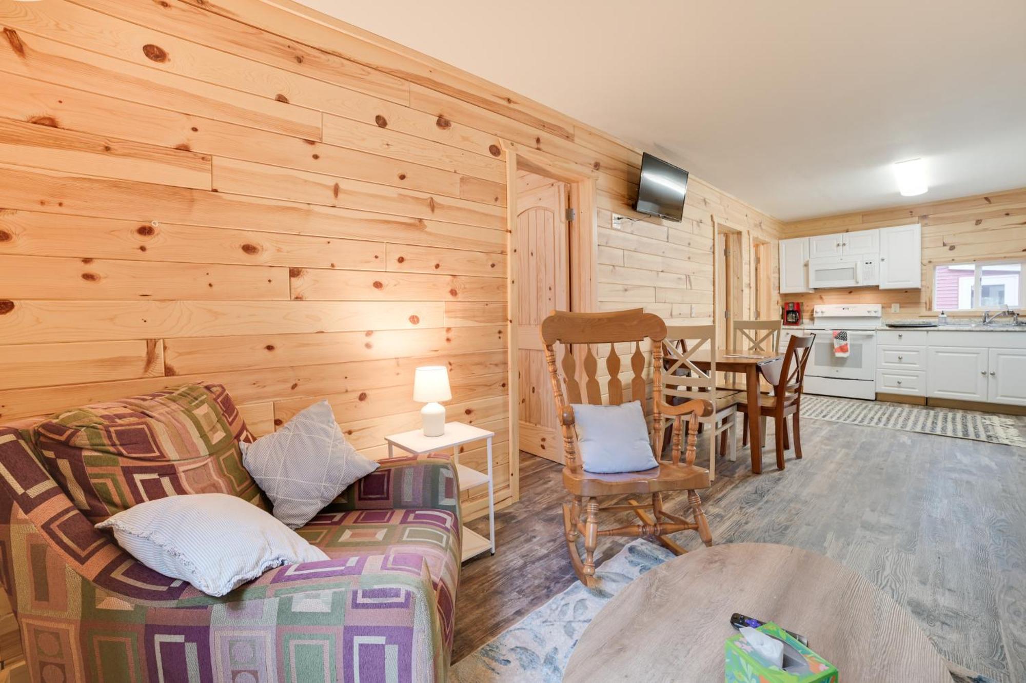 Scenic Evans Hideaway Steps To Lake Huron! Oscoda المظهر الخارجي الصورة