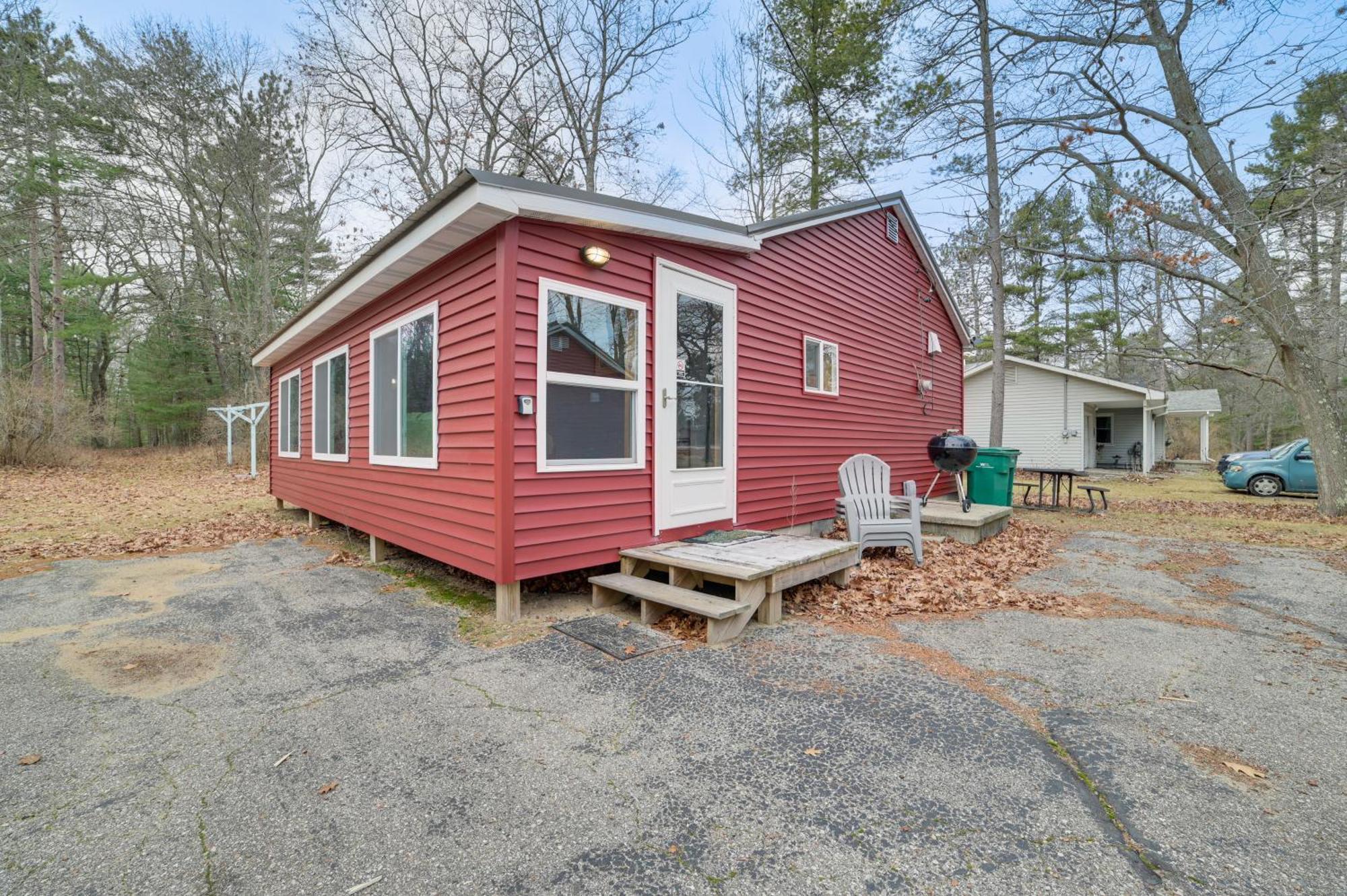 Scenic Evans Hideaway Steps To Lake Huron! Oscoda المظهر الخارجي الصورة